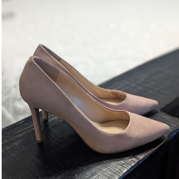 🥿 Vince Camuto Pointed Toe Suede Heels Almond Beige – Size 7.5 M - Picture 6 of 10